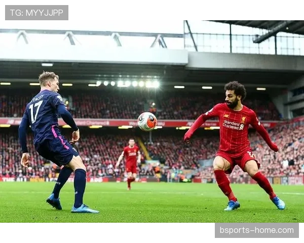 张伯伦场均得分创新高 战术单打主导篮下攻防转换