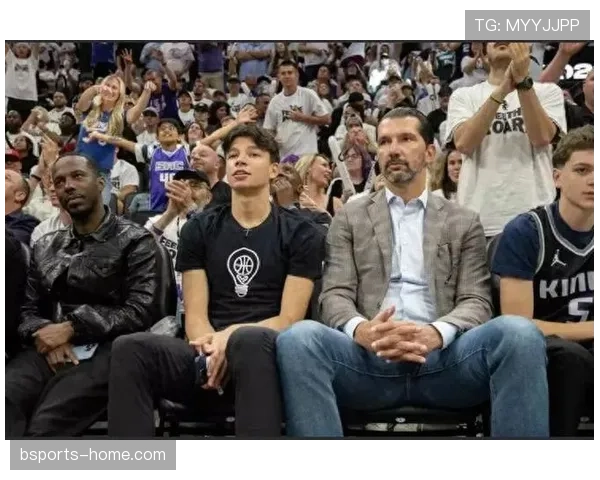 斯托贾科维奇三分砍分拉开差距，重塑球队外围威胁